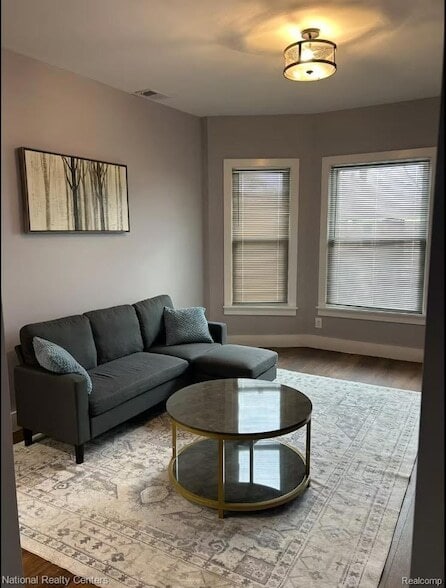 Photo - 2710 Wreford St