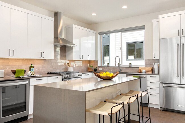 Kitchen - 18412 96th Drive NE