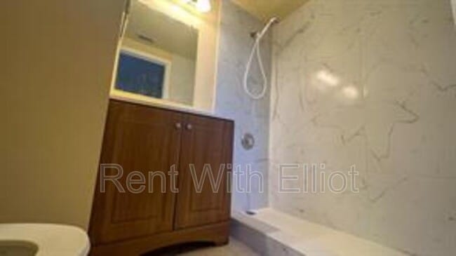 Photo - 735 SW 148th Ave