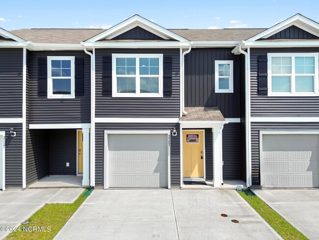 Building Photo - 3121 Lobelia Ln Rental