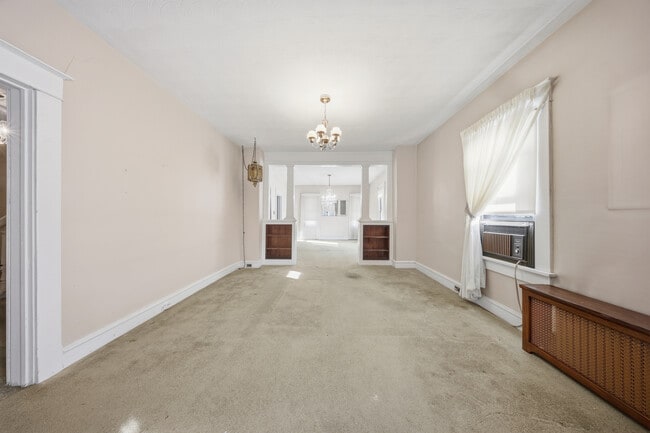 Photo - 612 Philo St