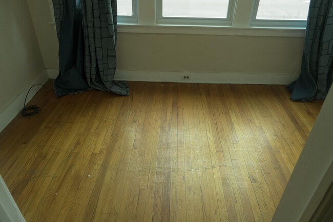 Photo - 831 Ashland St Unit 831