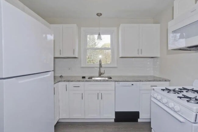 Photo - 28-30 Guertin Street