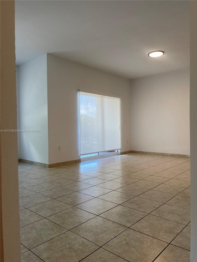Photo - 11202 NW 83rd St Unit 219