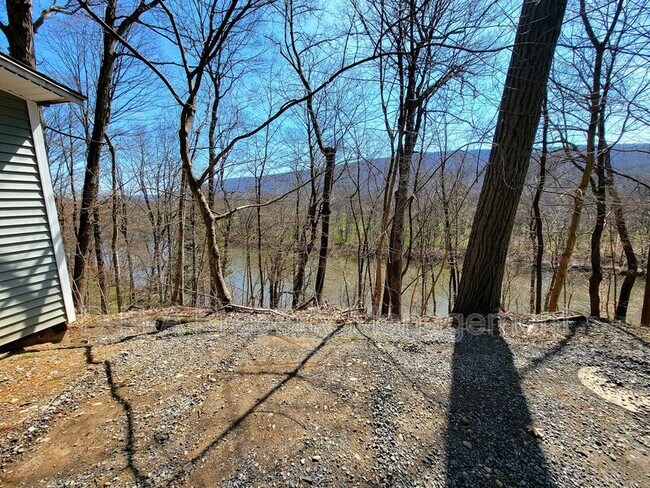 264 Acres Rd