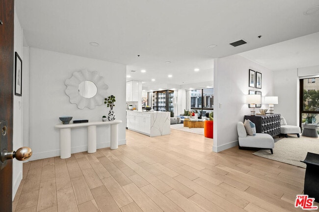 Photo - 10750 Wilshire Blvd Unit 502