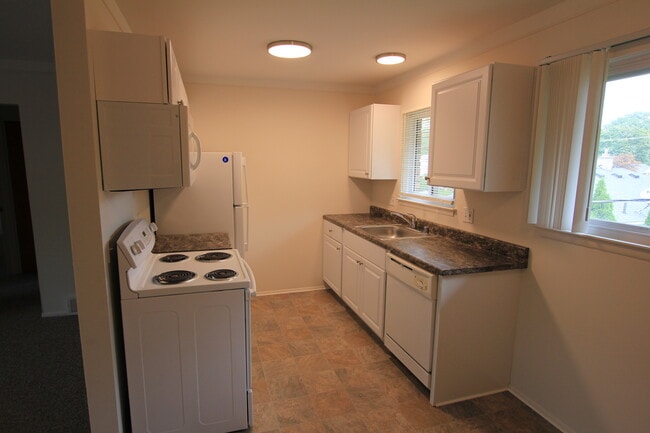 Photo - Hickory Grove