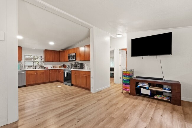 Photo - Updated and Spacious 3 bedroom in Timberlakes