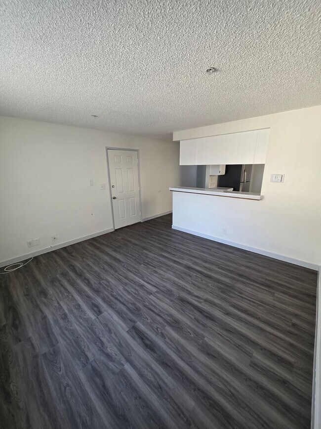 Photo - 11702 York Avenue