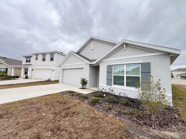 Photo - 4BD/2BA Modern Comfort Meets Suburban Serenity in Ocala! WASHER & DRYER INCLUDED! FULLY FENCED HOME!