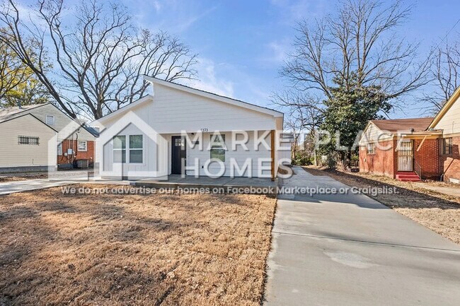 Photo - 1373 Cooper St