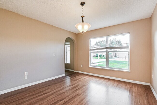 Photo - 239 Pleasant Gardens Dr
