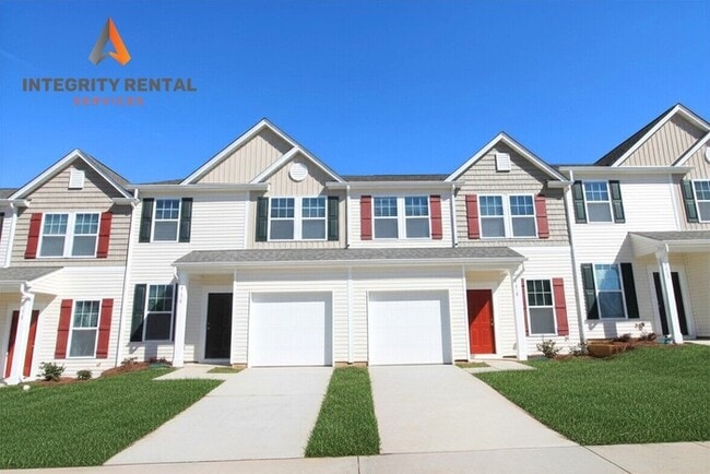 Building Photo - 3 Bedroom Townhome in NW School District - Rock Hill SC