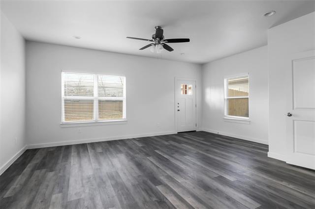 Photo - 422 N Elliott Ave House