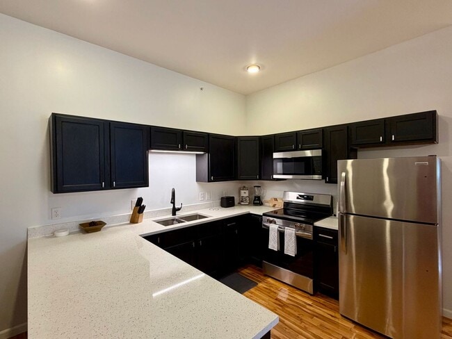 Photo - 719 N 3rd Ave Unit #6