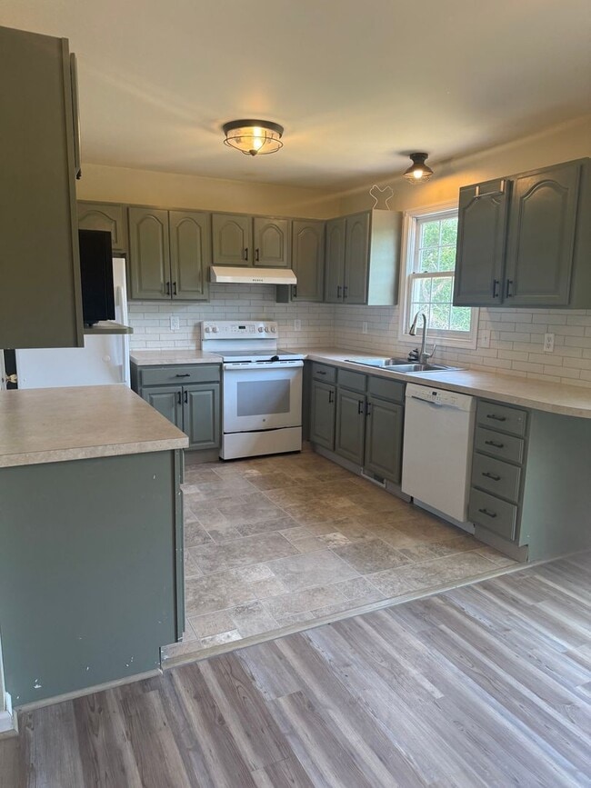 Photo - Beautiful Townhouse Available in Jonestown