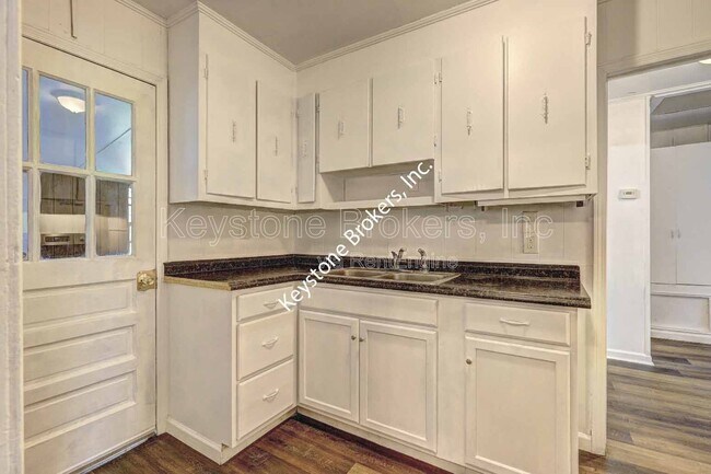 Photo - 1212 Hartley St