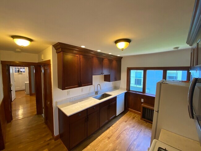 Photo - 31 Pierce Ave