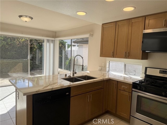 Photo - 12 Brookdale