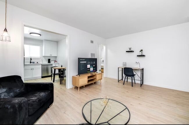 Photo - 4685 Orion Ave