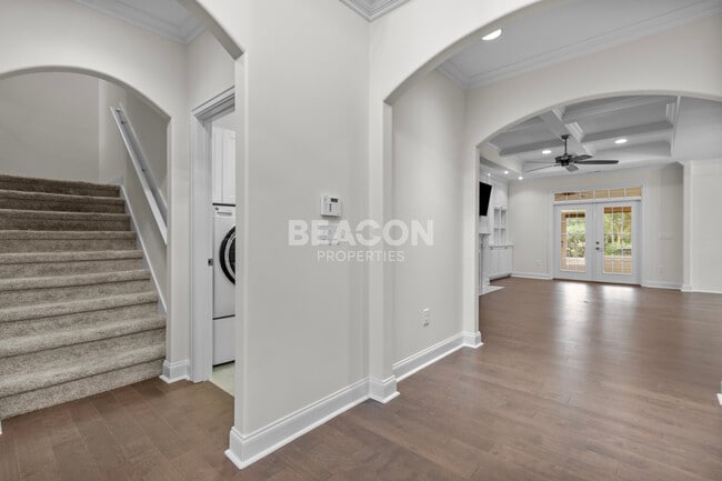 Photo - 661 Jenoa Dr