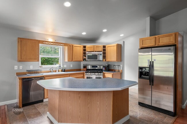 Photo - 3220 S Donovan Dr