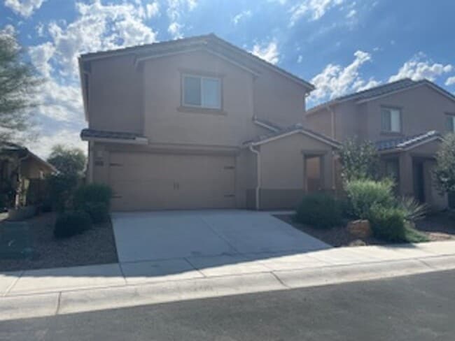 Building Photo - Spacious New four bedroom home