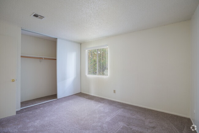 2BR, 2BA - 910SF - Master Bedroom - Oakwood Village