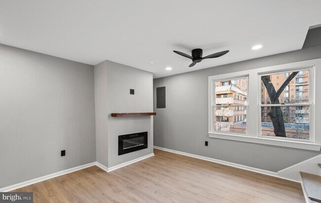 Photo - 1527 N Colonial Terrace