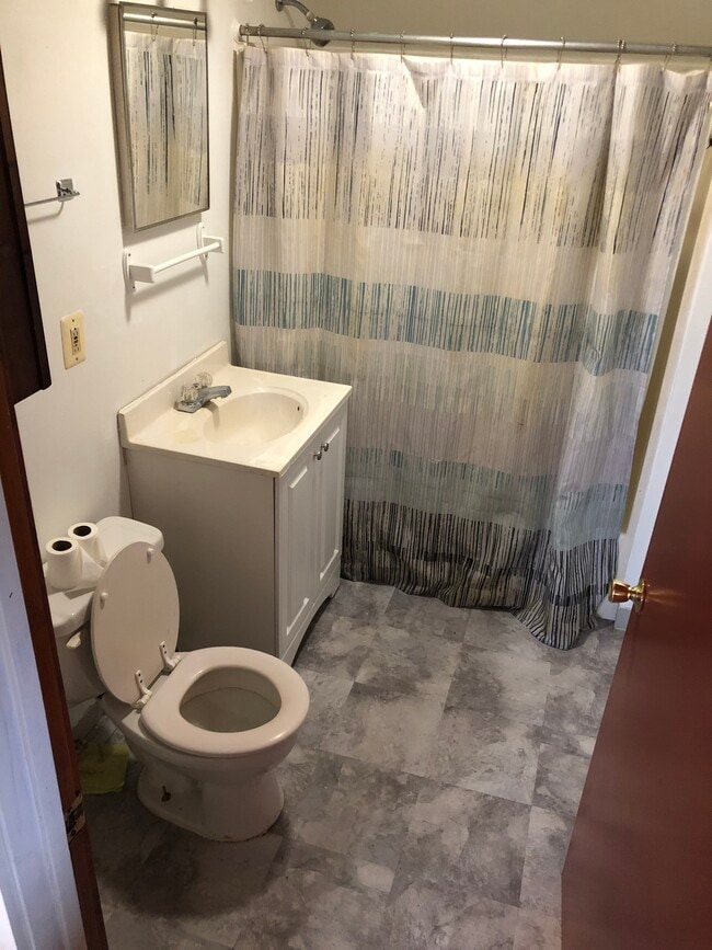 Photo - 419 Delaware Street Unidad Rear Upper