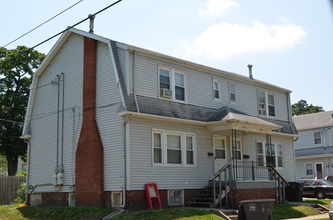 714/718 Jefferson Avenue - 714/718 Jefferson Avenue Apartment Unit 718 Jefferson Avenue