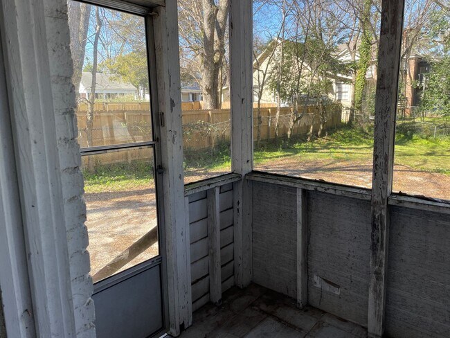 Photo - Madison Ave. 1709-1713 Unidad Madison Ave. 1709