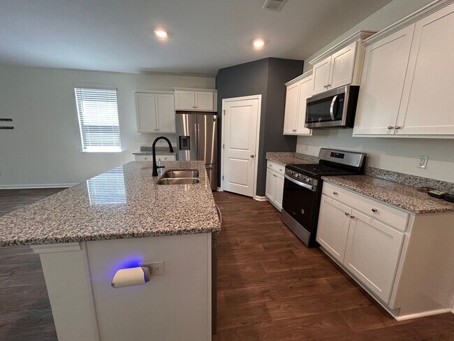 219 Greenwich Dr