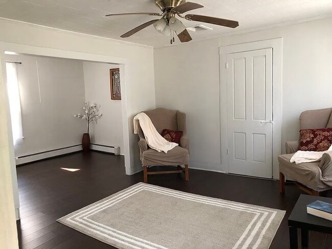 Building Photo - 27-29 Snell St