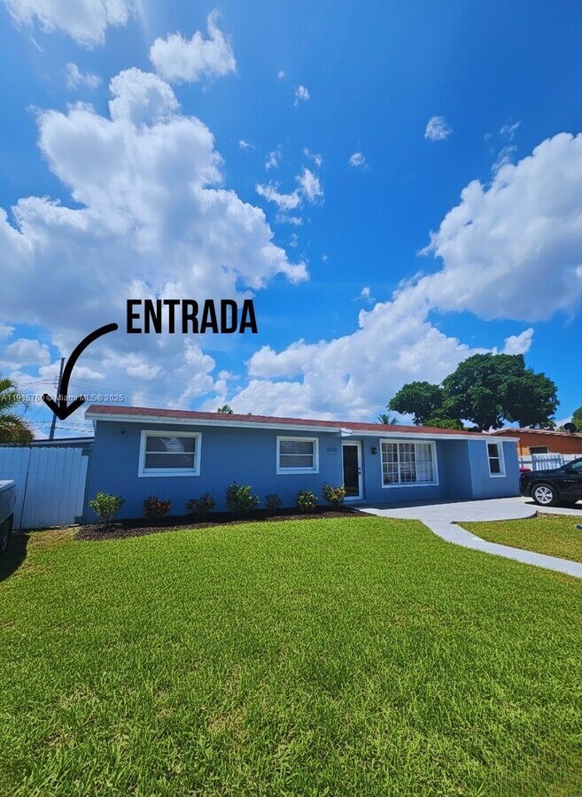 Photo - 4970 NW 182nd St