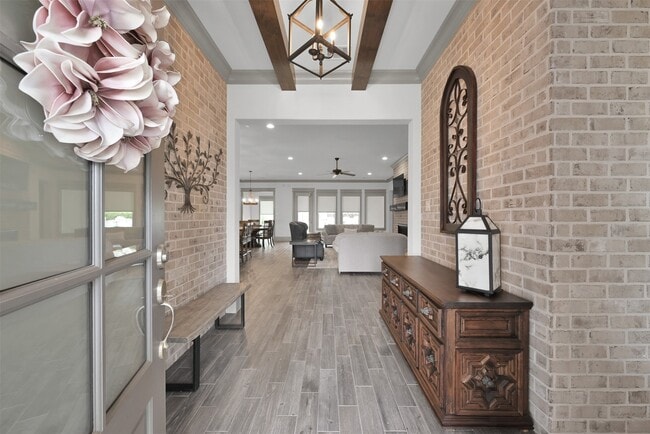 Photo - 2072 Laurie Darlin Dr