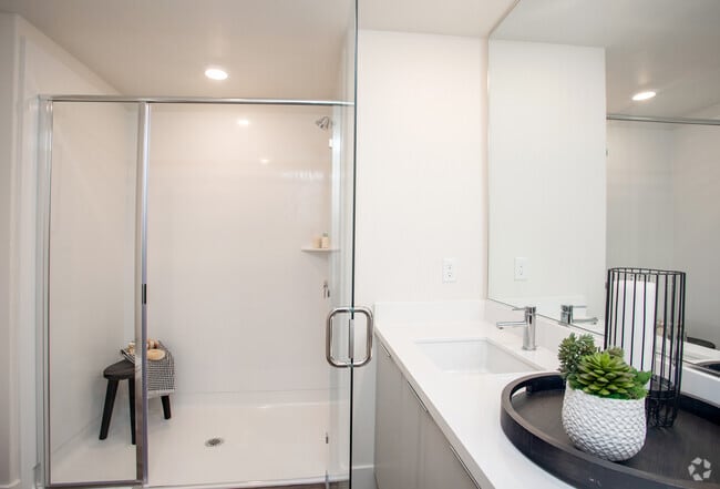 2BR, 2BA - 1171SF