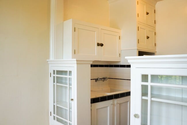 Photo - Beautiful & Spacious Corner 1Bdr in the Heart of Nob Hill! Unidad 25