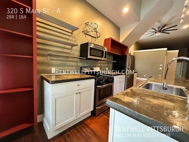Building Photo - 320 S Main St Unit A Rental
