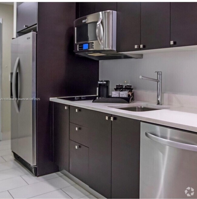 Building Photo - 5300 NW 87th Ave Unit 1507 Rental