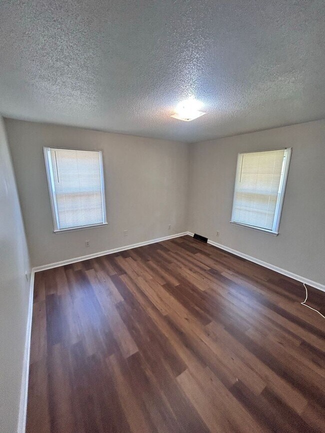 Photo - 480 Willowspring Ln Unit 480 Willowspring