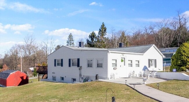 Photo - 723 Lee St