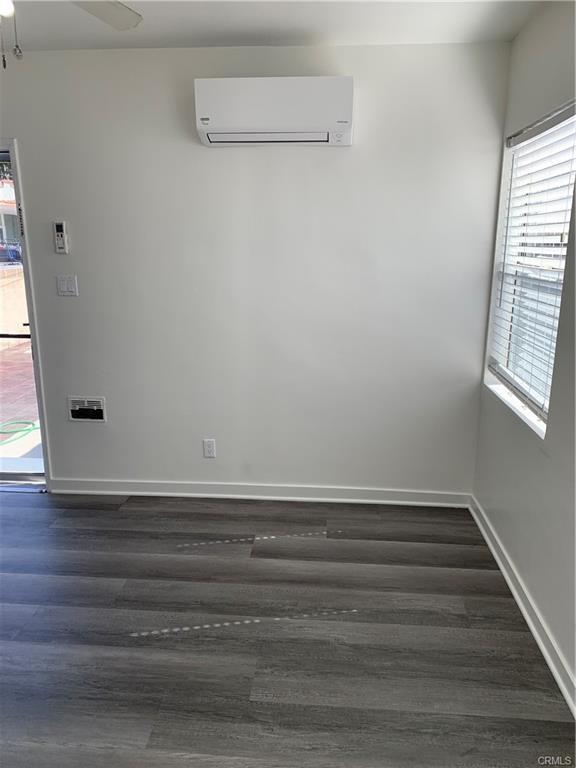 Photo - 9601 Alexander Ave Unit 1/2