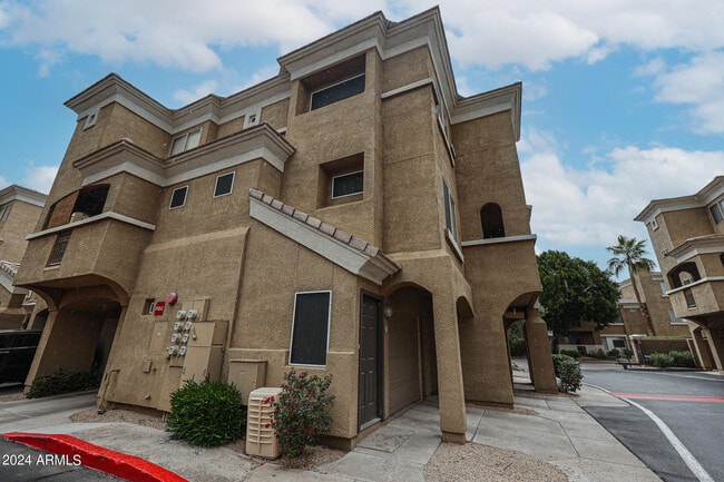 Photo - 4644 N 22nd St Unit 2142