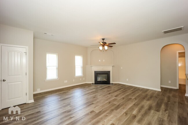 Photo - 61 Matador Way