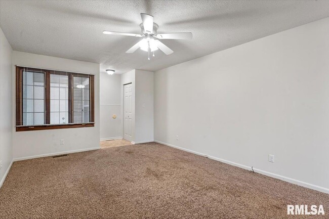 Photo - 3 Sundowner Ln