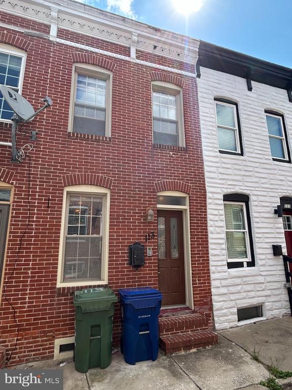 Building Photo - 113 N Bradford St Rental