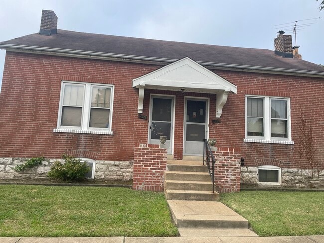 Building Photo - 4024 Tholozan Ave Unit 4026 Tholozan Rental