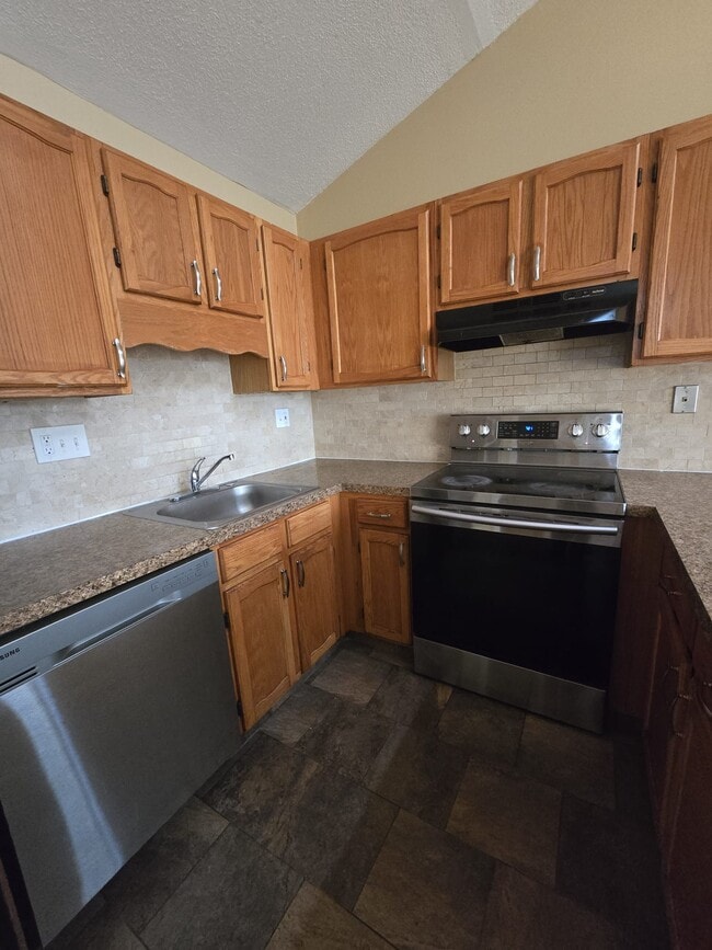 Photo - 463 Whalley Ave Unit L