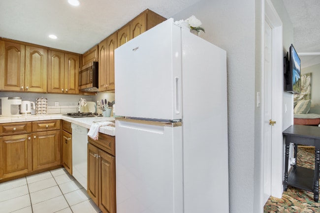 Photo - 247 N Sandpiper Cir